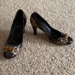 Excellent condition Gucci horsebit heels with GG